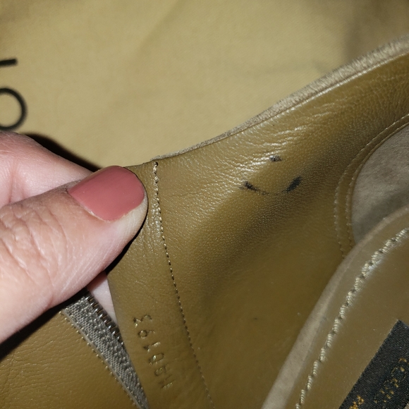 Louis Vuitton suede V Bahiana booties size 38 **Read Details ** - Picture 12 of 13